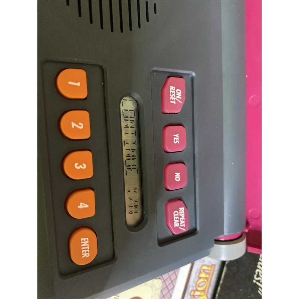 1995 Mystery Mansion Electronic Talking Game Parker Bros (Missing 2 Movers)